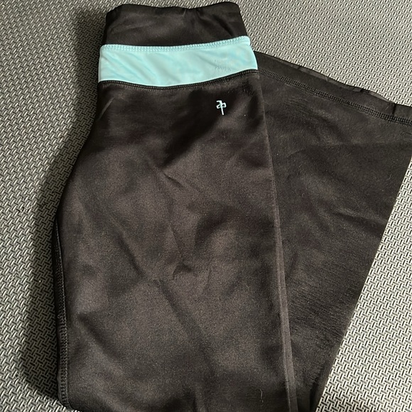 RDS yoga pants - Picture 5 of 6